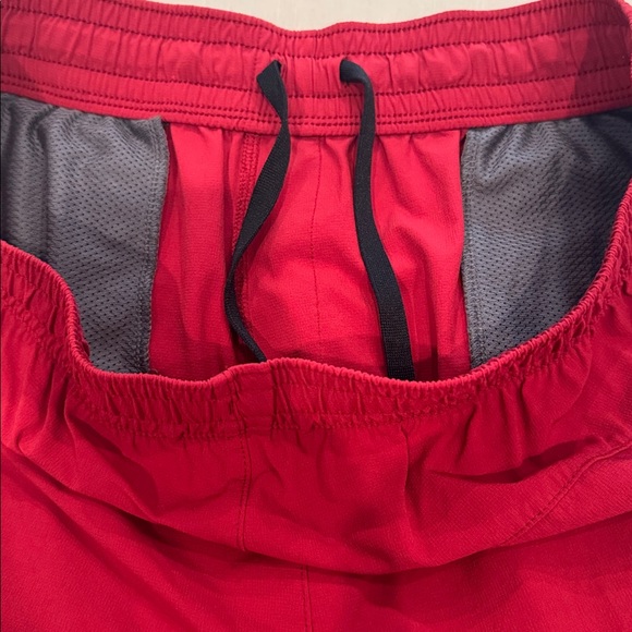 All In Motion Shorts - Picture 3 of 4